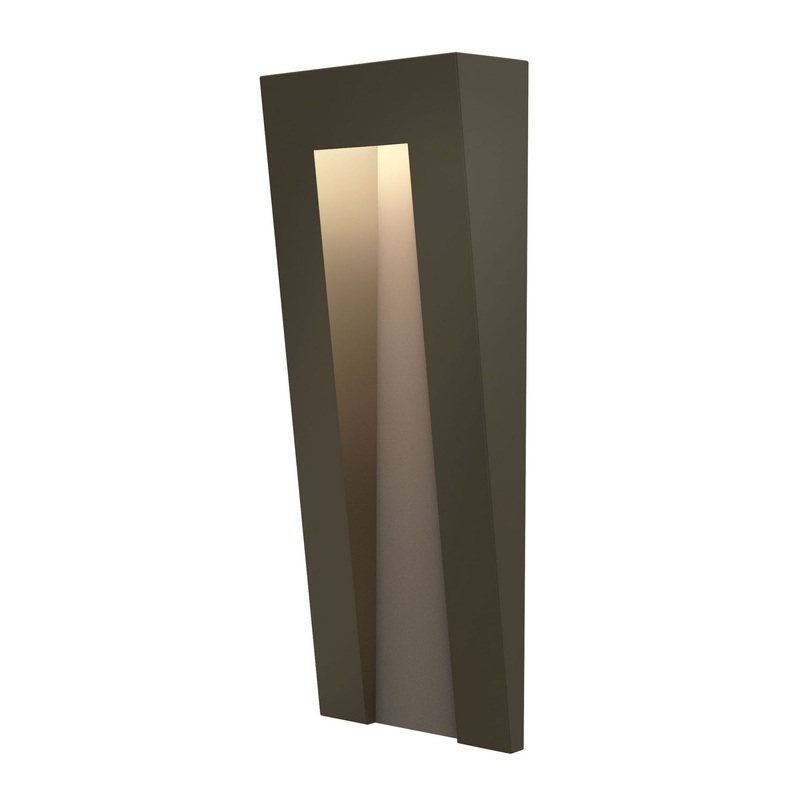 Taper LED Landscape in Bronze